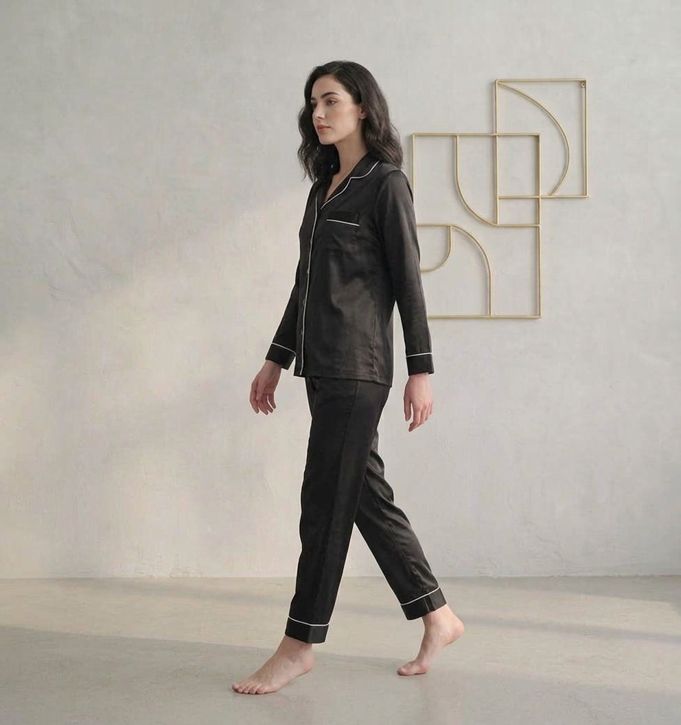 PLAIN SILK - Black