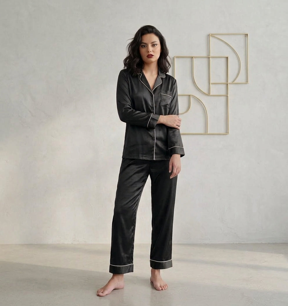 PLAIN SILK - Black